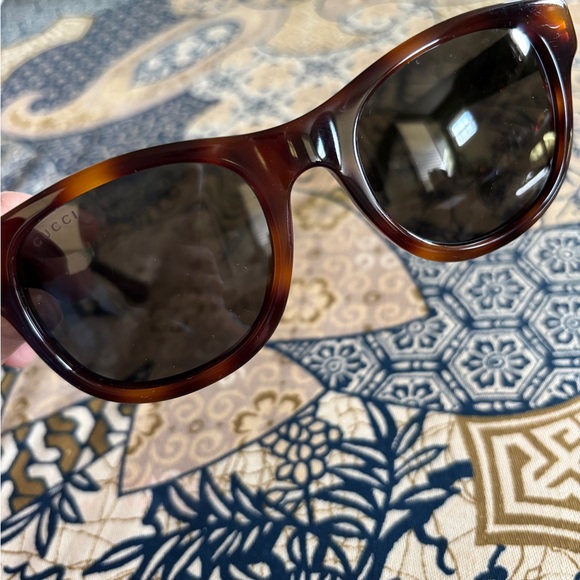 gucci sunglasses - Picture 2 of 5
